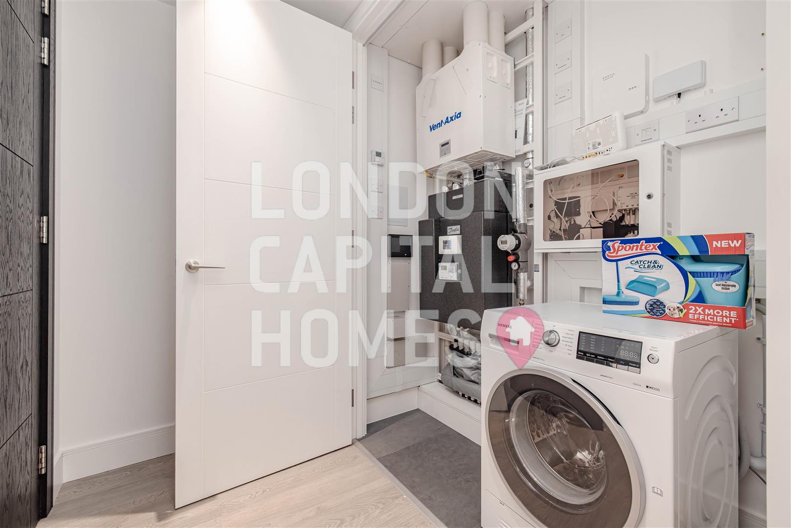 Carrara Tower, 1 Bollinder Place, London